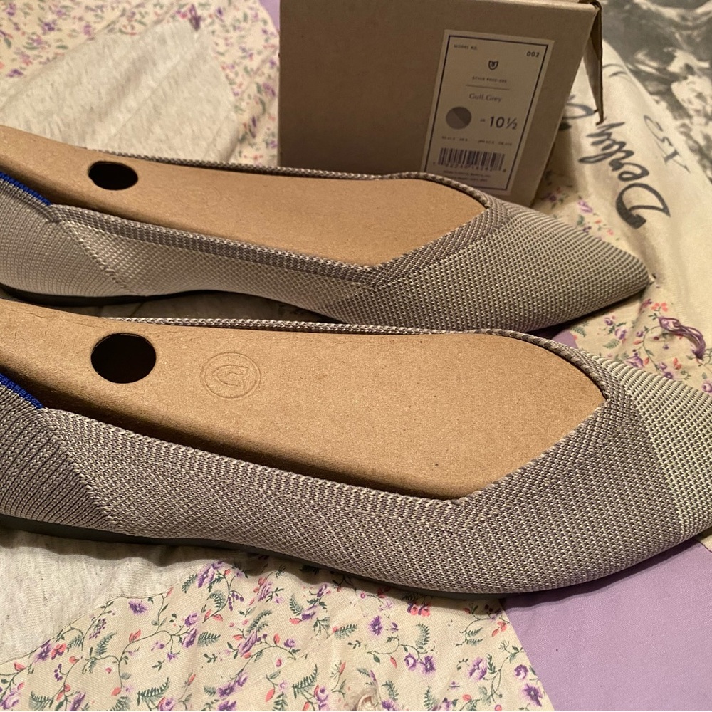 Rothy’s gull grey points size 10.5